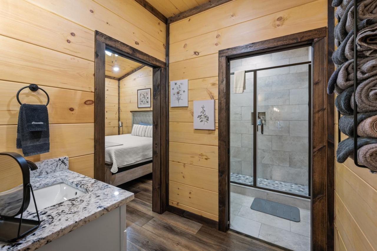 New Cozy Mountain Cabin Hot Tub Near Downtown Гетлинбург Екстериор снимка