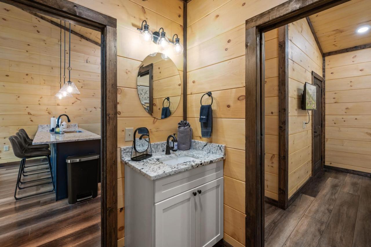 New Cozy Mountain Cabin Hot Tub Near Downtown Гетлинбург Екстериор снимка