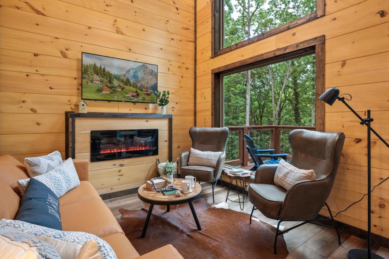 New Cozy Mountain Cabin Hot Tub Near Downtown Гетлинбург Екстериор снимка