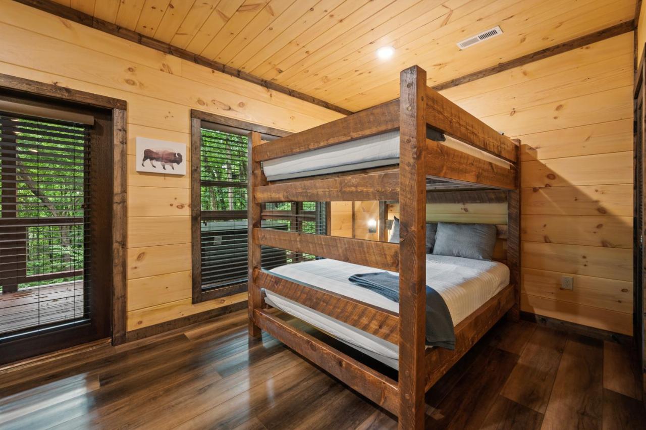 New Cozy Mountain Cabin Hot Tub Near Downtown Гетлинбург Екстериор снимка