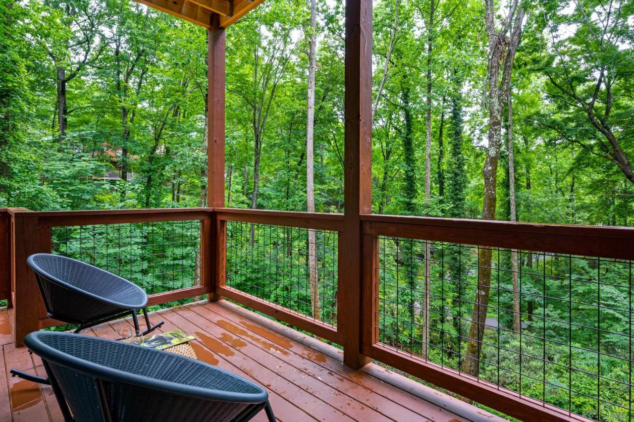 New Cozy Mountain Cabin Hot Tub Near Downtown Гетлинбург Екстериор снимка